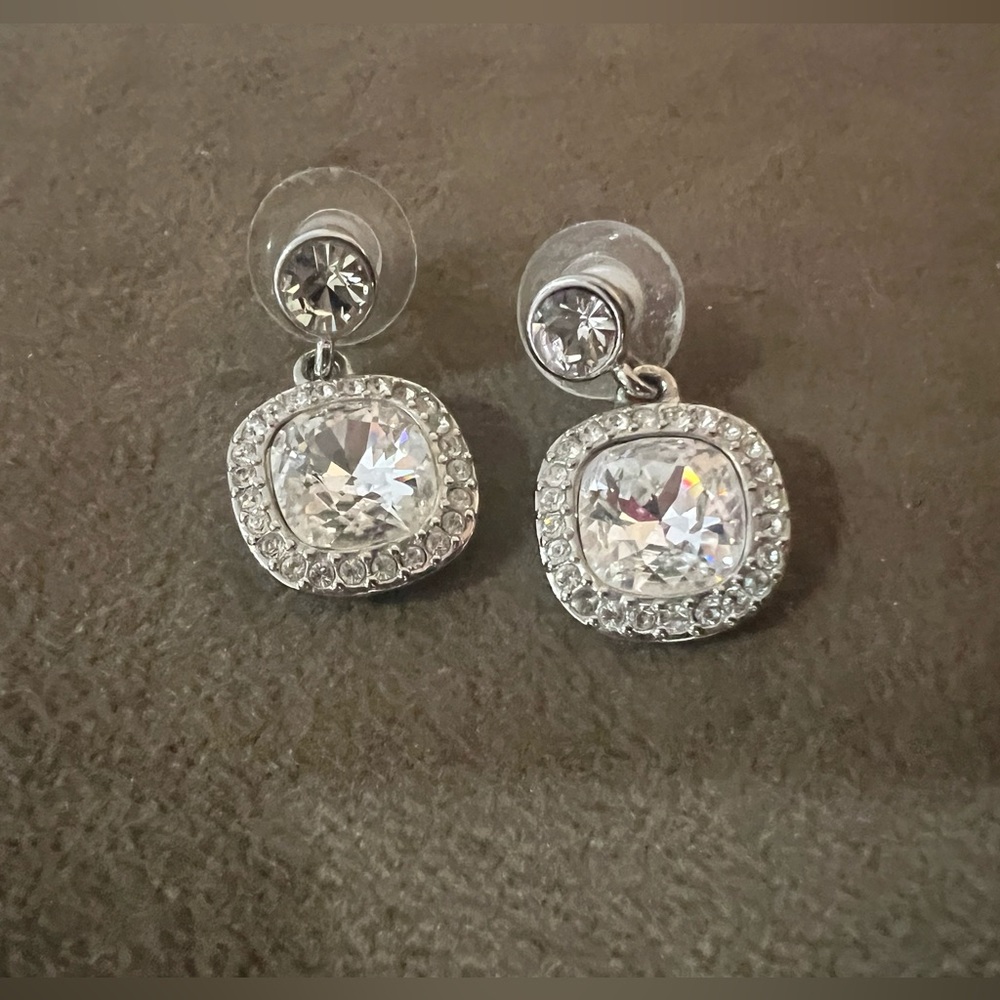 Stunning Earrings! Brand New!